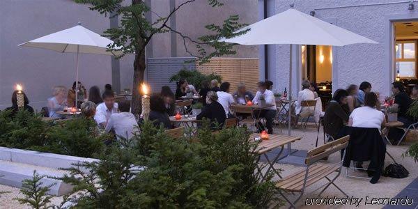 Blue City Boutique Hotel Баден Ресторант снимка
